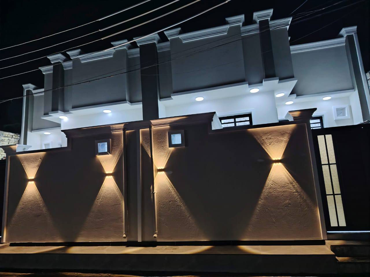 غرفتين +صاله+صحيات خارجيه وداخليه+ديوانيه +مطبخ

المساحه 125متر

الستفسار:***********
