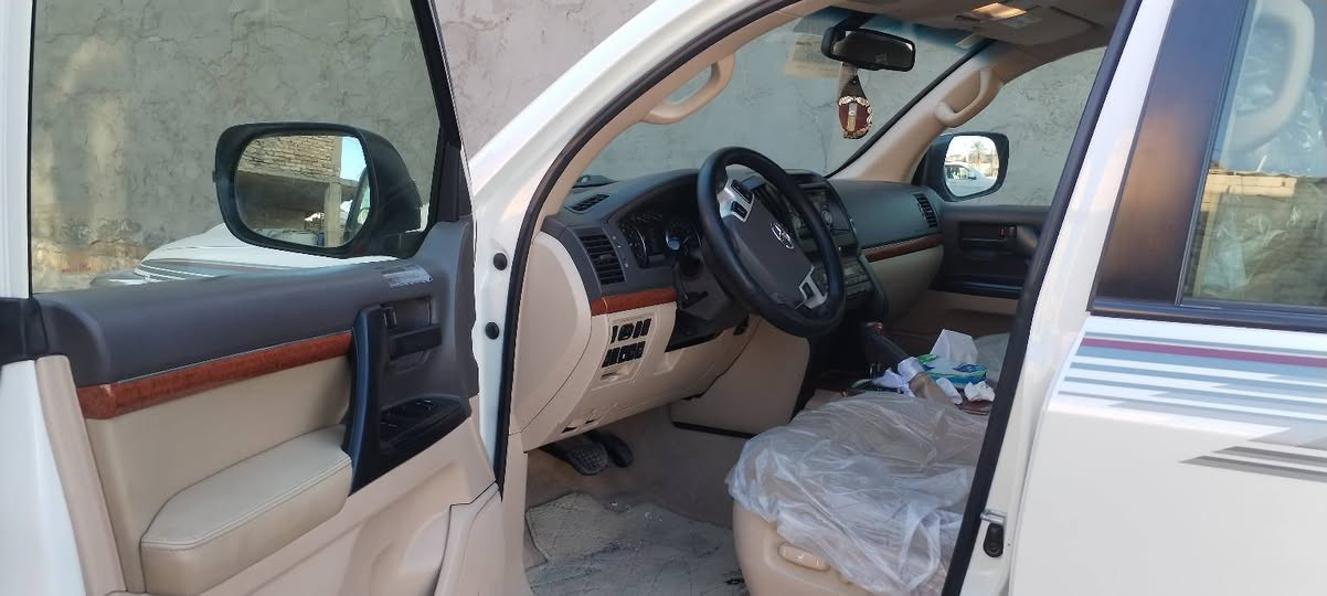 سياره للبيع لاندكروزر موديل 2014
المواصفات
بريم فول1/1 السياره مكفول كفاله عامه رقم بغداد
دولي السعر السياره(10/ 4)
اربع شدات وعشره
مكان السياره كربلاء
للتواصل
***********
