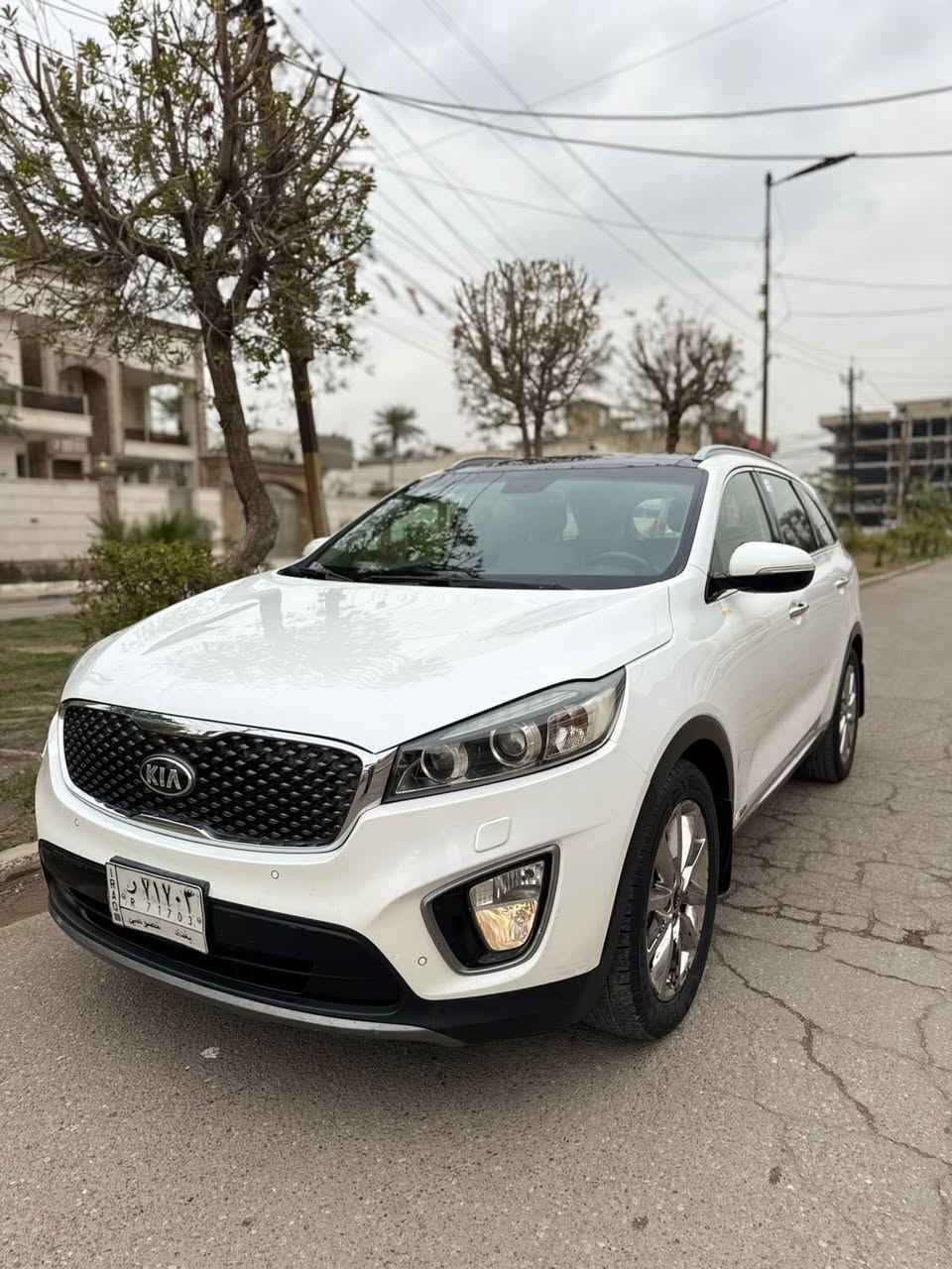 للبيع سورنتو 2015 خليجي نوع   AWD
السعر    205.      ومجاله كلش بسيط اتصال 
  مكان. بغداد.   رقم.    ***********
فول سيارة. الخير. واحد 1️⃣. واحد 
محرك ٦ سلندر ٧ راكب  كير محرك مكفول
بصمه ابو آب صندوق كشنات. جلد  ماشية 118
السياره مكفوله من الصبغ والتبديل ول حادث
بنرامة كشنات. حار بارد. مرايات شفط ويل كروم
حساس خلفي امامي مرايات شفط شاير مري 
لد مامي خلفي بردات ابواب شاشا كأمر دوارة
تحكم ربع جهات  فوريل. مانع نزلاغ رادار جانبي 
يدات نيكل   زراك. لايت. علامة دوسة ضوية
