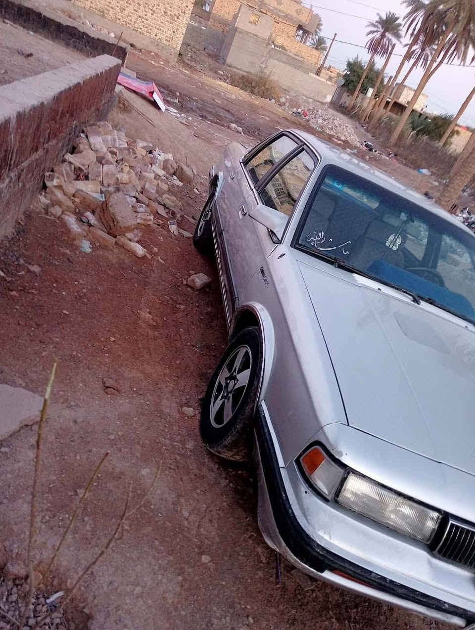 من رخصة الادمن المحترم للبيع اولدز موديل ١٩٩٠ سياره جاهزه محرك لومينا جديد كير جديد صدر امامي خلفي جديد تخم تاير ويل كب جديد كهربائيات بلاد شاشه  سياره بيها ضربه بل جاملغ الخلفي جهة اليسرى ومصلح  صبغ مكانات ابيع صبغ عام سعر ٣٥ تحويل مباشر رقم بغداد تراي وين ميعجبك للتواصل ***********
