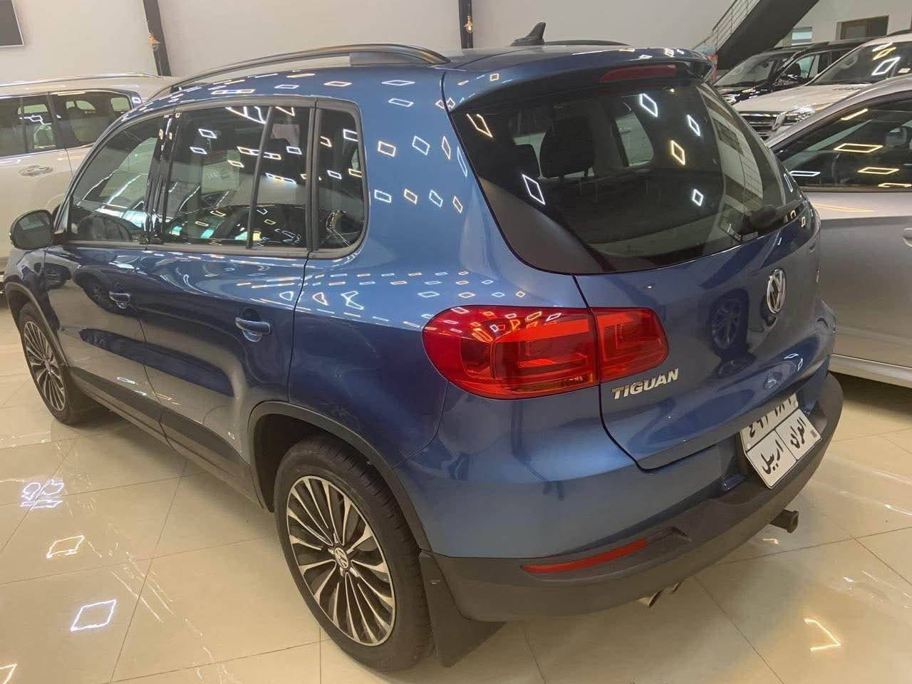 فولكس واكن تيكوان 2017 فوول عدا سلايت
سياره كلش نظيفة 
80 الف ميل
حادث بونيت بدون دواخل 
بصمة
جلد
هيتر كشنات 
ويل كب
شاشة
كاميرة
ارباك فقط استيرن وراجع بلادي 
محرك 20 تيربو مرغوب
السعر 135
اراوس حسب قناعة
رقم موبايل 
***********
*********** أربيل, العراق
