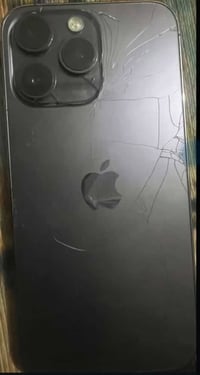 ايفون 14فقط كسر بل ضهر مكفول من كلشي شراق اوسط بطاريه 84 السعر 0786314...