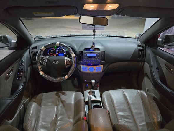 16هۆندا ئاڤانتی{2007} نمونە لەجوانی براوەی دووبەی مەکینە بچوکی دکشن بەرز پشتو پێشی کەپسە سەقفی بۆیاخی نیە وەک شوشە وایە کوشن جلدوو هیتەر ئاوێنە شەفت تەبریت لەمس تەبریت ساردوو گەرم بەشەرت 4تایەو ویلی لۆکیلەژێرە سەیارەکە یەک دینار مەسروف بۆی مەگەڕێ 143.هەزرا ڕۆشتوە بێ چاڵو شوختە شوێن نزیک ڕانیە ***********.ڤایبەر واتسائپ.
