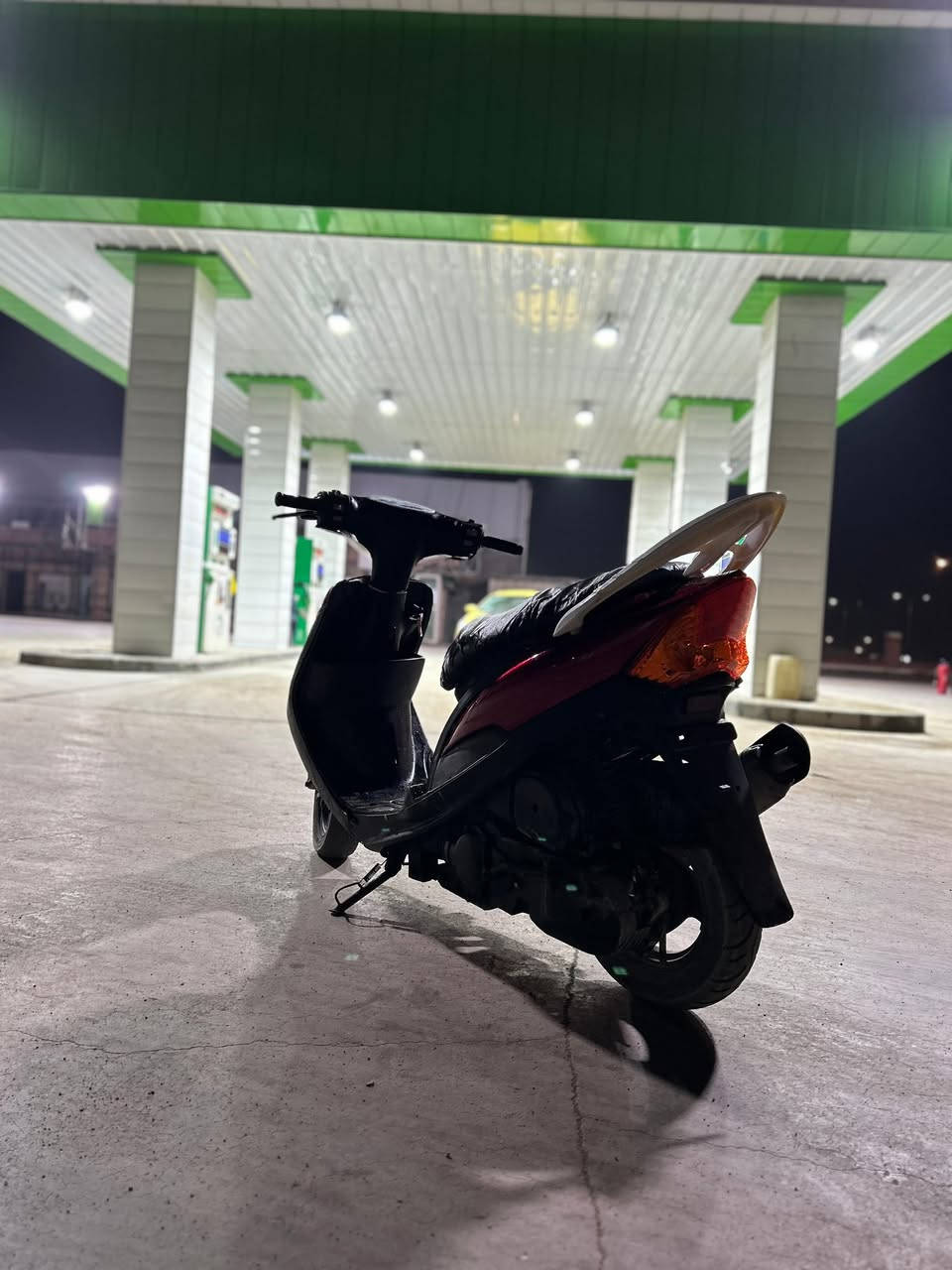 سلام عليكم
اخوان دراجه ماكس قجمه للبيع 

كلشي بيه جديد  مابيه اي نقص كفرات جديد وكفرات الاصليه موجوده دراجه ما مفتوحه الكهربائيات كله شغاله 

وكزوزه رياضي بوشه 49  دراجه نضيف  المكان ابو الخصيب شارع حمدان 

السعر600 قفل الاتصال***********
