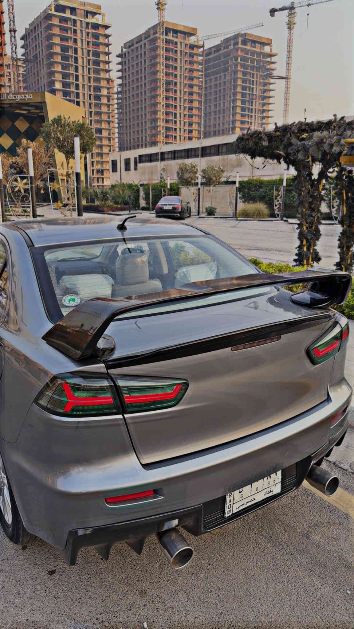 السلام عليكم 
 من اجدد اللانسرات بلگروب  جديدة كلش
2016 خليجية بيها بارد علة كد شبر بلجاملغ العكس السايق 
السيارة محدثة بلكامل
ماشية 24 الف كيلو حقيقي 👍🏼👍🏼 
دعاميات GT
بنيد مصبوغ نفس اللون GT 
دوسات GT
بگ لايت لد اصلي 👍🏼
سبايدر اسود اصلي 
بروجكترات
شاشة وكامرة دوارةHD
تخم تاير جديد
درگة خياط جلد اسود
سويچات اصلية عدد٢
گير ومكينة جديدات كلش
ملاحظة :- السيارة جديدة لحد يقارنها بل ماشيات ١٥٠ الف و ٢٠٠ الف 
اي نقص بلسيارة ماكو علة گد التحويل بس والسنوية بأسمي  
مكان السيارة بغداد اليرموك 
السعر 112 وبيها مجال للشراي  
***********
***********
