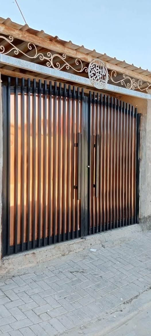 سلام عليكم حداد متجول في بغداد ابو قمر ***********
