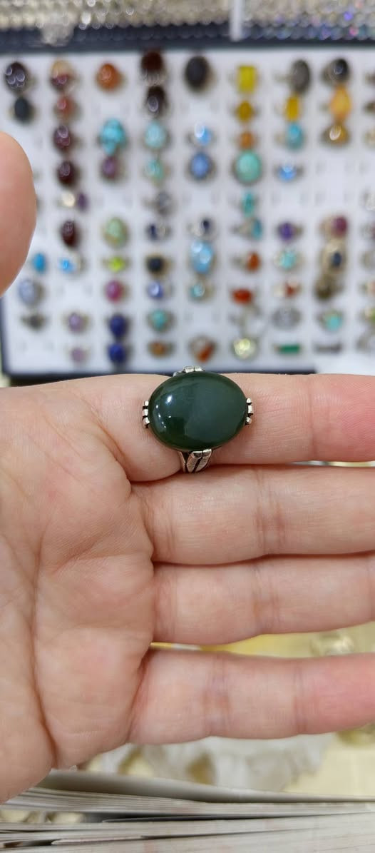 خاتم من اليشم اليماني صياغة الاكتاف فضه عيار ٩٢٥ قطعه جميله جدا للاستفسار التواصل ع  الخاص


**إذا كنت صاحب هذا الإعلان وتريد حذفه لأي سبب، رجاءا أرسل رسالة إلى الدعم الفني**