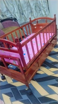 كاروك نضيف خشب صاج السعر  ٥٠ بي مجال.. للإستفسار  07709937370