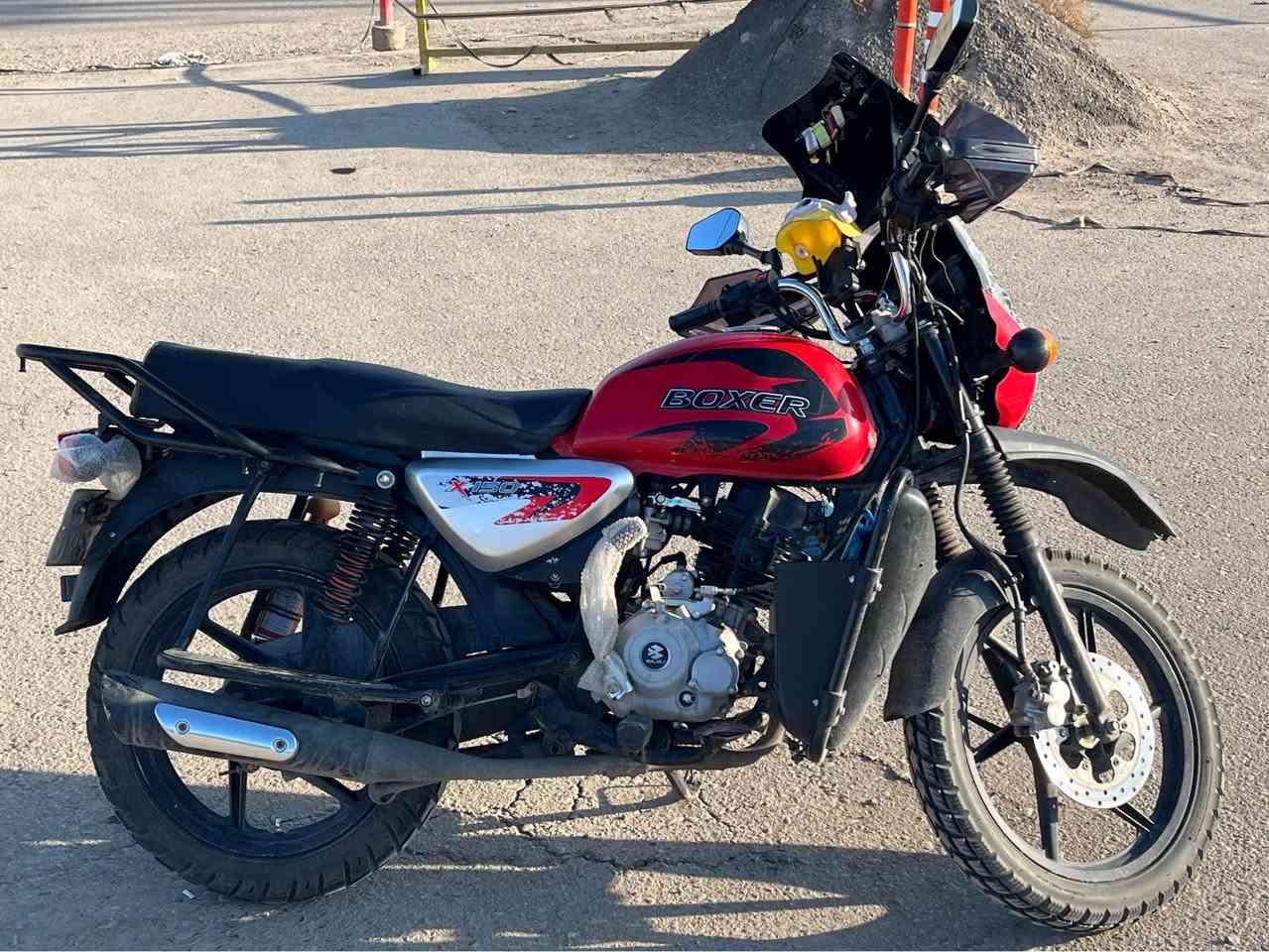 سلام عليكم دراجه بوكسر مرقم بغداد 
رقم انكليزي  مكفوله كفاله عامه موديل  2021 
تحويل ثاني يوم *********** بغداد, العراق
