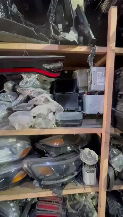 السلام عليكم متوفر قطع غيار السيارات الجيب كربلاء حي الصناعي ***********
