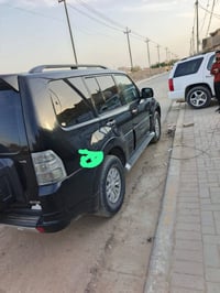 باجيرو مديل 2010 رقم اربيل المالك دوانيه السعر 130 بيها مجال مكاني دوا...