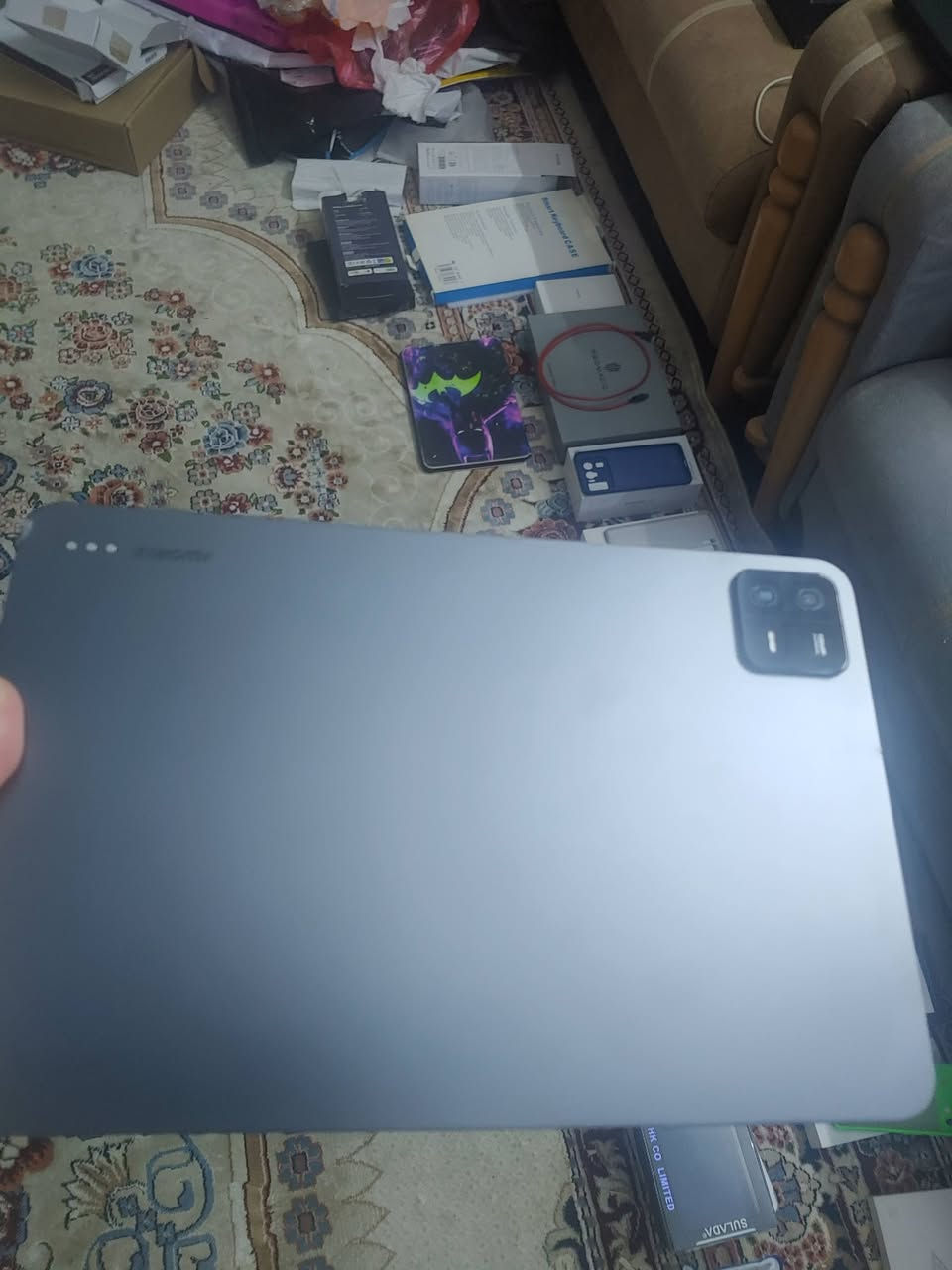 شاومي باد 6 ذاكره 256 نظيف جدا بيه طخه بسبطه جدا بالشاصي وياه كارتونته وشاحنته وحافظتين دفتريه وكفر شفاف
السعر 300 قفل 
اذا السعر يناسبك وما تعامل اتصل على
***********
اني من بغداد الدوره وعندي توصيل لكل العراق
