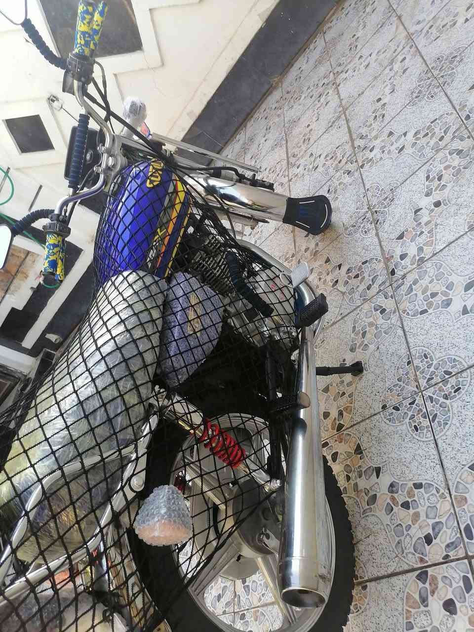 اللهم صل وسلم على نبينا محمد وعلى آله وصحبه أجمعين سيفان 19 باب اول دراجه طك نايلون جديده معناه الكلمه شاصي ومكينه 19 اصل السعر 700 مكاني الصقلاويه *********** وبلعافيه ع ياخذهه
