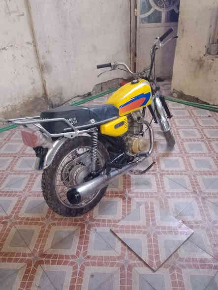 داجه للبيع تعمير كله جديد وكو غراض جدد بعدني ماشادهن ضفيره وشاير ولايتات ودشبوك دراجه كله جديد سعرها 350 مكاني ديوانيه لنسيح(‏‪***********‬‏)
