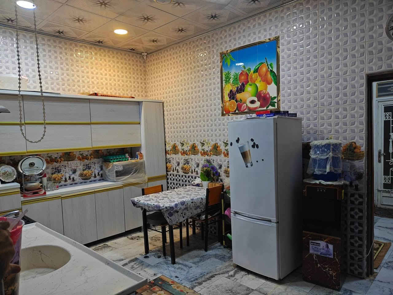 بيت 100 للبيع طابو صرف الاسكان الصناعي 
نزلة الأولى نزلة الجامع .. شارع مجمع الاسكان التجاري خلف كلشي وكلشي
 قريب على شارع الجامع
بناء حديث طابوق كونكريت شارع 10 متر 
خدمات ماي كهرباء مجاري تبليط 

ديوانية .مطبخ .صاله .غرفه .حمام داخلي وحمام خارجي 
يباع مع الأثاث 125 
او بدون اثاث 119 
 
يتسلم بأقل من شهرين سعر 125 
اي استفسار خاص مفتوح


**إذا كنت صاحب هذا الإعلان وتريد حذفه لأي سبب، رجاءا أرسل رسالة إلى الدعم الفني**