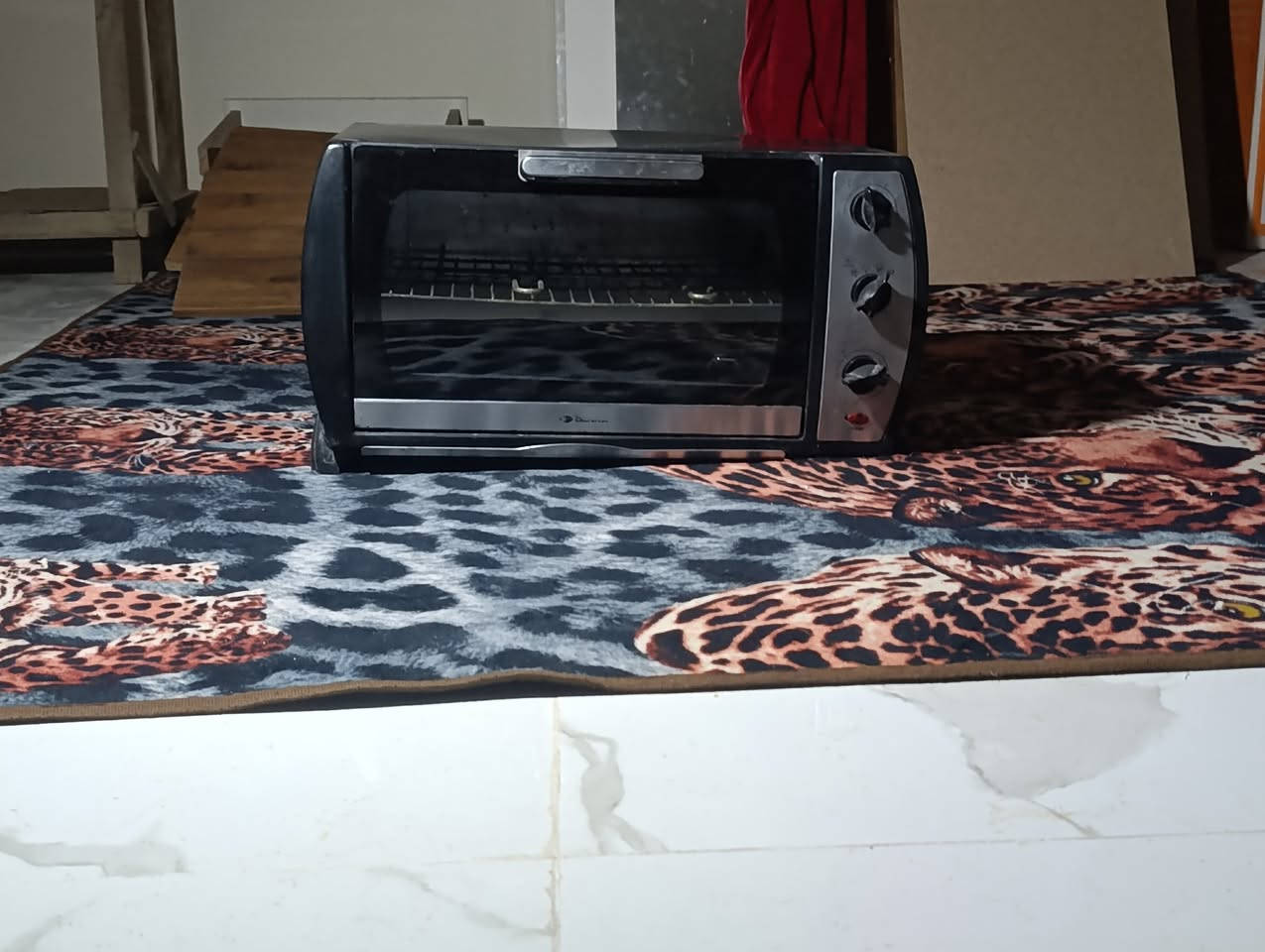 فرن كهربائي دنكا اصلي شغال على الفحص سعر 65 و غساله توشيبا شغاله غسل وتجفيف سعر 70


**إذا كنت صاحب هذا الإعلان وتريد حذفه لأي سبب، رجاءا أرسل رسالة إلى الدعم الفني**