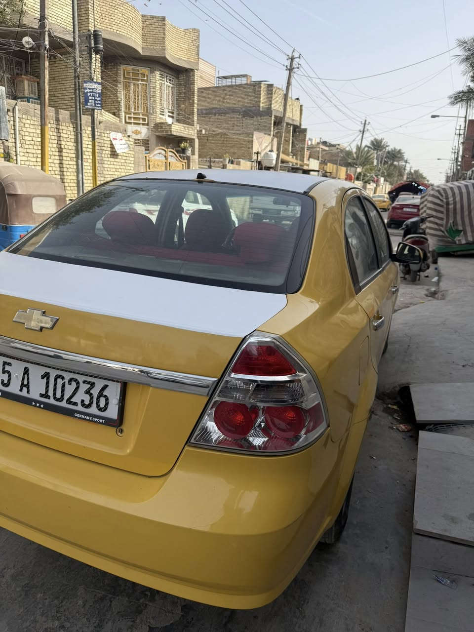 السلام عليكم افيو ٢٠٠٩ امريكي حادث باب وجاملغ خلف السائق رقم انكليزي دولي جديد وهزه جديده هيئة وغرامات مصفره كير ومكينه خير من الله صدر جديد كهربائيات كله شغاله وجديده تخم تاير جديد مشط ستيرن جديد اربع جام كهرباء شاشه وكامره دواره … ماشيه ٢١٥ الف سياره ما متعوبه مال جناي للبيع او مراوس حسب القناعه السعر ٤٧ وبيه مجال اي استفسار ***********
