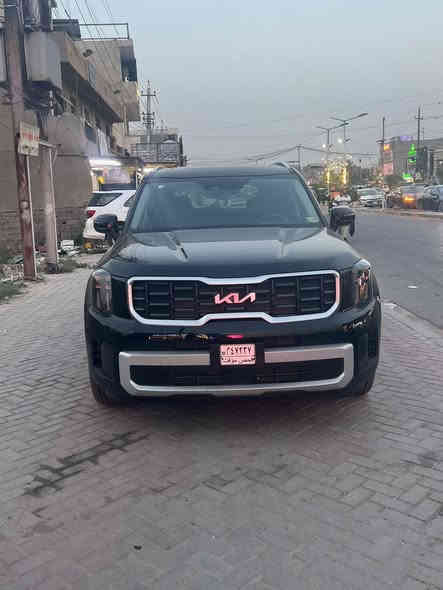 كيا  تلورايد S حادث مخدرات وبيها بحافه البنيد ضربه بسيطه 
وبارد بسيط جاملغ خلفي بدون تبديل الجاملغ اجه وياه بدون ضرر وبدون تبديل  ليبل واحد ماشيه 3000 مايل 
موديل 2024 كرسي منفصل 
 ستيرن رجاج 4x4 رادار خلفي امامي 
شحن ويرليس 
كراسي تدفه 
جام اوتو 
سايد بريك 
اوتو 
5 وضعيات قياده 
بصمه فتحه فول موصفات 
الاستفسار. الاتصال ***********
