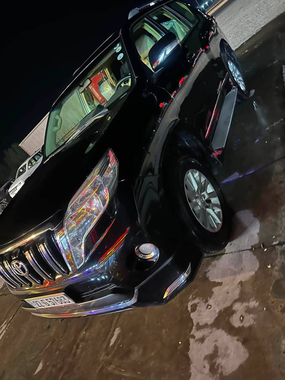 السلام عليكم للبيع برادو ٢٠١٧
مكفوله كفاله عامه
فول موصفات 
السعر ٣٢٥
مكان السيآره بابل
لاستفسار اتصل ***********
