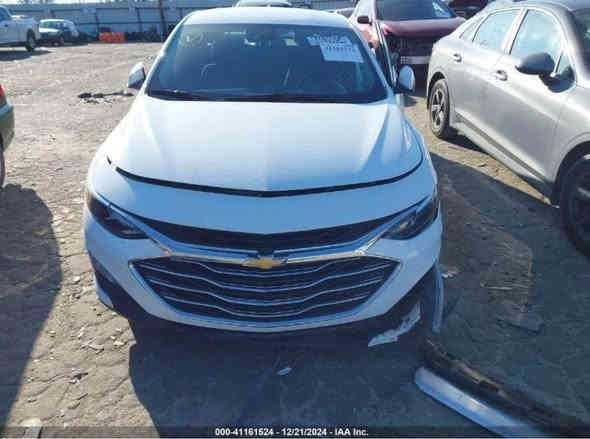 للبيع فقط ماليبو2023 LT  

الضرر//  مثل ما موضح بالصور  

 بلا رقم منفيس بأسمي

المواصفات 
🔴بصمه ابواب + جنطه
🔴 تشغيل عن بعد 
🛑محرك 1500 توربو ✈️
🔴سايد بريك بصمه
🔴مانع انزلاق
🛑لدات اماميه نهاري 🚳
🛑كشنات تدفئه + كهرباء ⚡️ 
🛑تبريد مناخين منفصل SYNC
🛑تبريد قطعتين امامي خلفي 
السياره جاهزه ونظيفه جداً  
السعر 127 ورقة وبيها مجال بيع مستعجل

مكاني ميسان قطاع28
*********** عمارة
