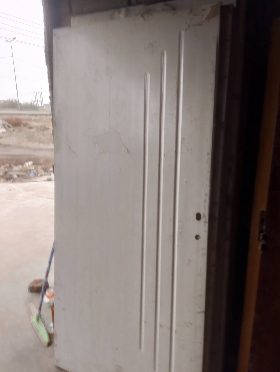 عندي أبواب تركي جديد مامستعمل كامل مع الكيلون بدون جرجوبه ب75 الف أبوغريب خان ضاري ***********،، ***********
