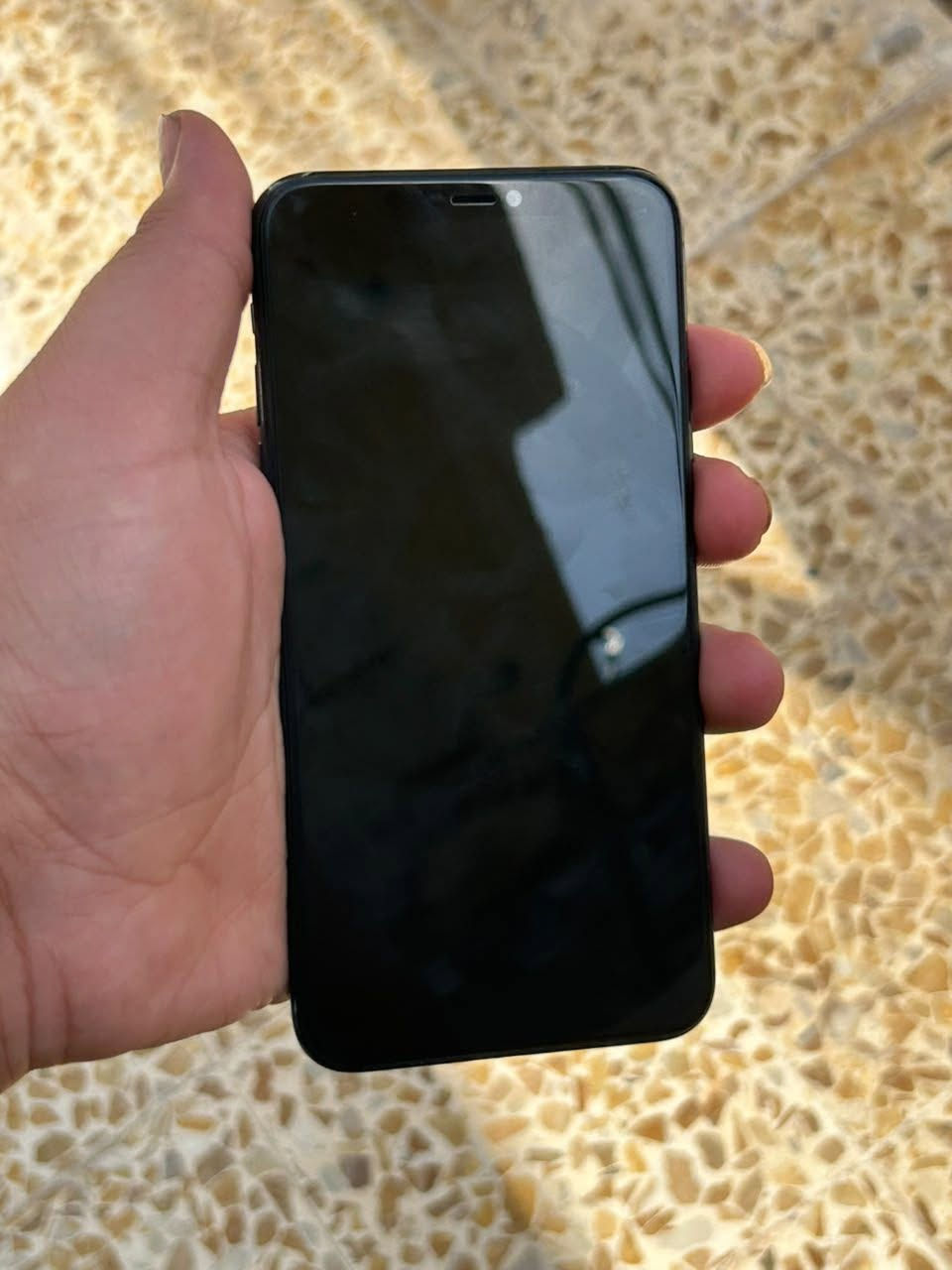 سلام عليكم
iphone 11 Pro Max
ذاكرة 256
بطارية 100
مبدل شاشة
فيس ايدي واكف
تك سيم
جهاز نضيف كدام العين 
تجي تفحص وتاخذ 
سعر 230 وبي مجال 
الاستفسار اكثر اتصل 
***********
مكاني موصل ايسر
