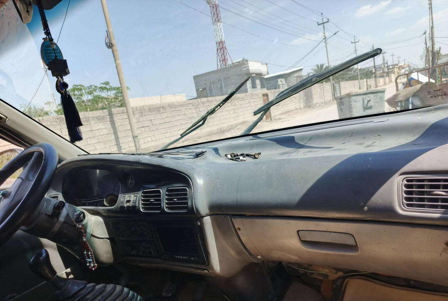 اللهم صلي على محمد وآل محمد 
بريجو لبيع سيارة جاهزة رقم الماني 
محرك كير اكسن خير من الله 
تايرات دواخل جدد. راعيهة موجود 
السعر 43 بي مجال 
المكان البصرة ابو الخصيب 
***********
