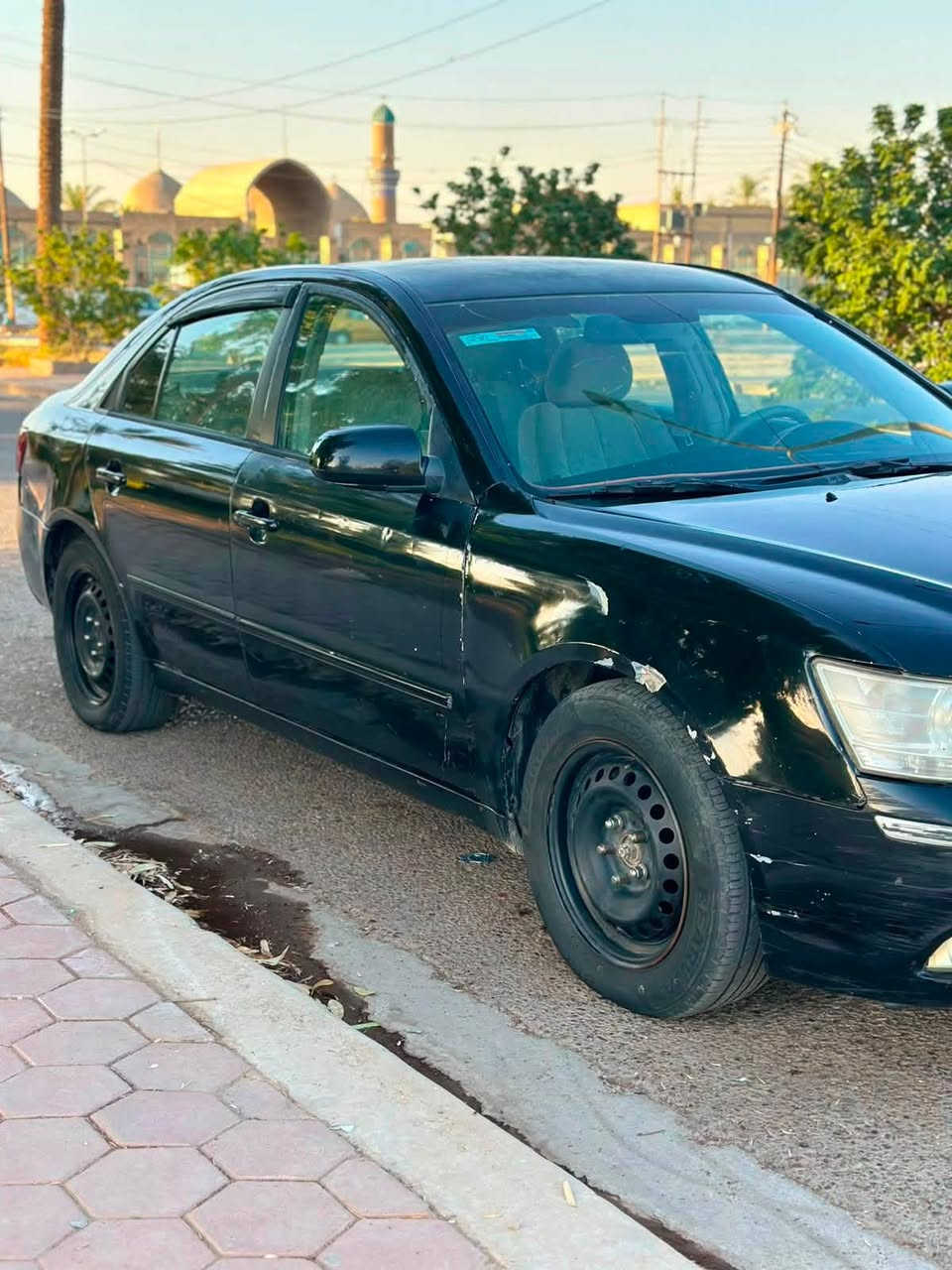 السلام عليكم سوناتا ٢٠٠٧  رقم بغداد وارد امريكي مكينه 2400   السعر ٧٤ وبيه مجال مكان سياره بغداد المدائن    ***********
