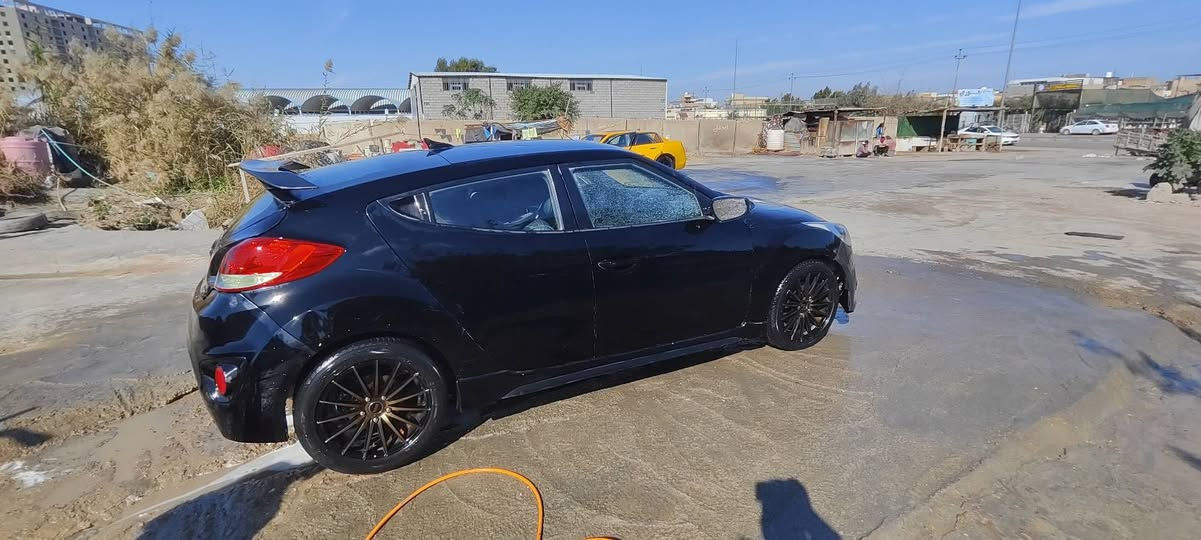 السلام عليكم مكلف بالنشر مكلف بالنشر للبيع هيونداي ڤولستر كير عادي 7 نمر 1600 تربو موديل 2013 رقم قادسية سنويه خلصانه وراعيها يريد مداور وعليها غرامة 300الف على البايع السيارة لبيل واحد ما مبدل بيها شي وبيها صبغات بسيطه ونواقصها حدادية فقط كير يمكن محتاج عينه وصينيه  أو صفره مال كير محرك كفاله وطبربازات تبريده يخبل السيارة حلوه مكانه نجف للاستفسار اتصل 🗣📲📞 السعر 74 وبيها مجال لطيبين
. 
. 
. 
. 
. 
***********
