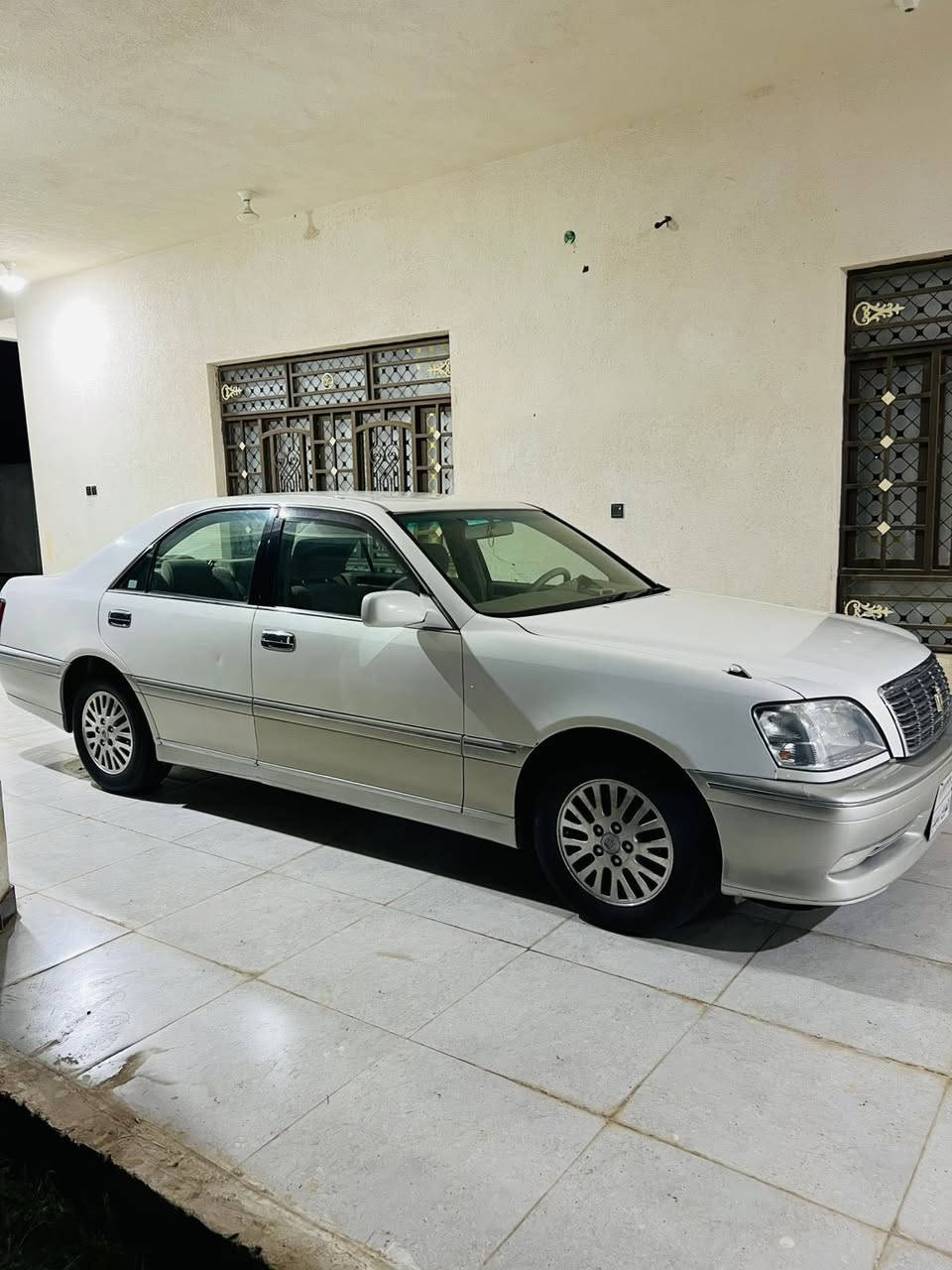 ملكه ادوات كصه قماره فقط ٣دكم ديفور الكبير سياره جاهزه وتسجل جاهزه تخم تاير حداديه تبريد سعر ٥٥ وبيه مجال شراي يتصل مكان العماره قضاء كميت ***********
