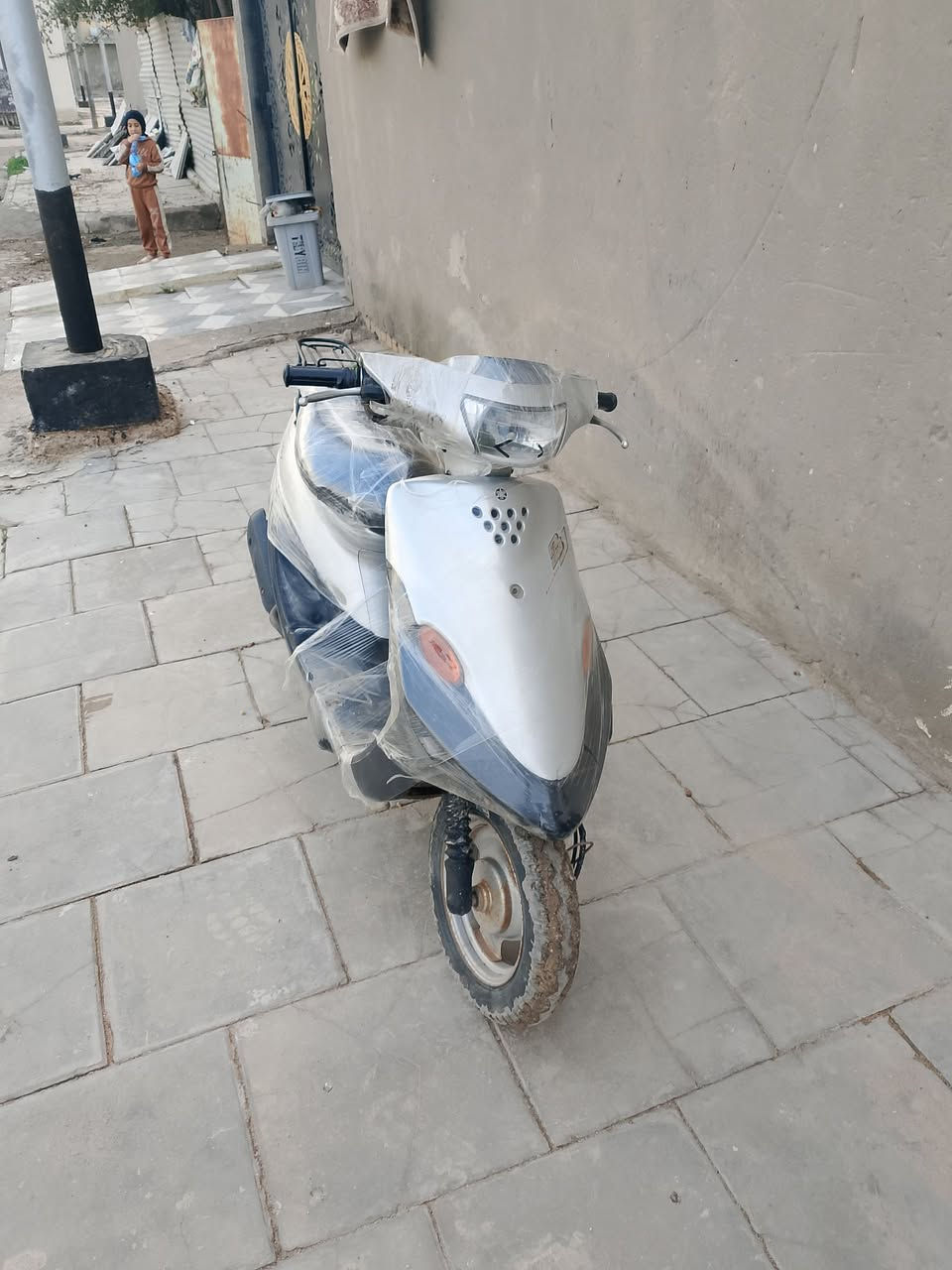 السلام عليكم
دراجة بيجي فحل مكينة مامفتوحة 
الجربوعية الثانية يم الصيطرة
كلشي بيه شغال نكرة سلف وهندر
***********
سعرهة 450
