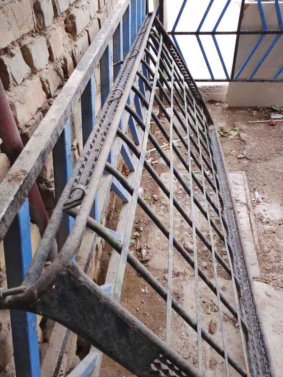 سيبايه للبيع مال سياره بريجو***********
