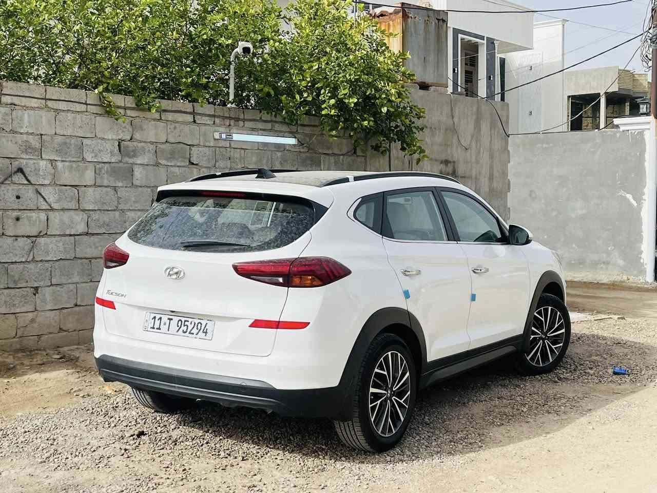 السلام عليكم 🖖🏻

توسان خليجي 2020 شركة الكاصد

كفالة عامة من الدعامية للدعامية

لا بارد ولا رصعة ولا صبغ ولا تكحيل 

ماشية(66730 الف كيلو متر)

فول مواصفات :
1-بانوراما
2-ليد6 عدسات 
3-ليد جانبي عند الاستدارة
4-كشنات كهرباء 
5-اشارة بلمرايا 
6-هاند بريك دواسة 
7-ليد نهاري 
8-سبير مانازل 🔥
9-ترحيب هونداي
10-فتح وقفل بصمات بلابواب
11-كروس سرعة
12-ويل كب حجم
وبعد بيها هواي مواصفات
🧿🥇

السيارة جديدة بمعنى الكلمة وممتعوبة 
فابلون الشركة بيها 
رقم الهاتف:***********
ابو حيدر
