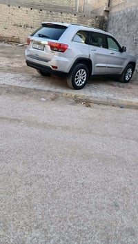 جيب لاريدو موديل 2011 رقم سليمانيه مكفوله بدون حادث بدون صبغ بدون تبدي...