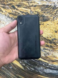 آيفون XR • بطارية ٧٨٪ • ظهر مكسور وشغال