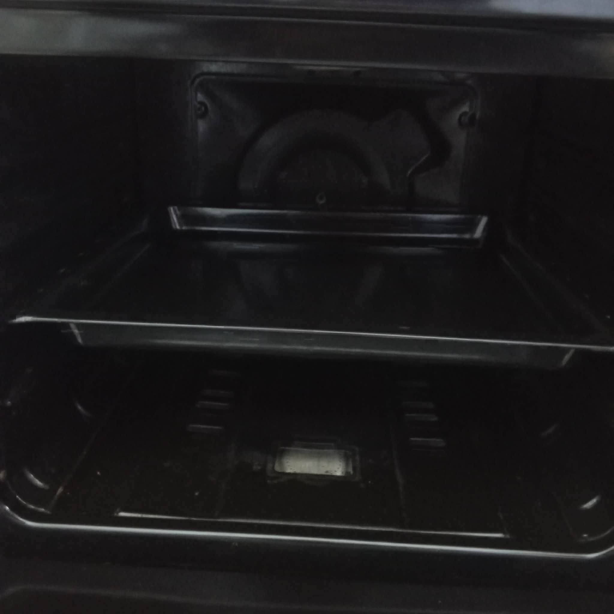 سلام عليكم عندي طباخ لل بيع شرط
تجي تفحص او تاخد سعر 65 مكاني 
كركوك حي وحده رقم ***********
