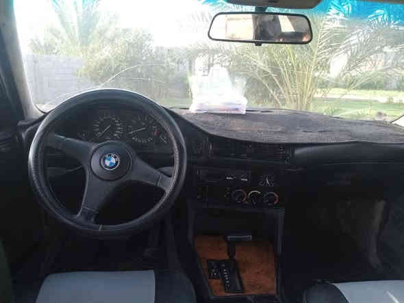 سلام عليكم للبيع  بي ام  525 موديل 90 رقم  بغداد سنويه 29   تخم تاير محرك مفتوح مو مسكر   سعر 50 وبيها مجال  ليوم جمعه موجود بمعارض الشرقاط ***********      #للجميع
