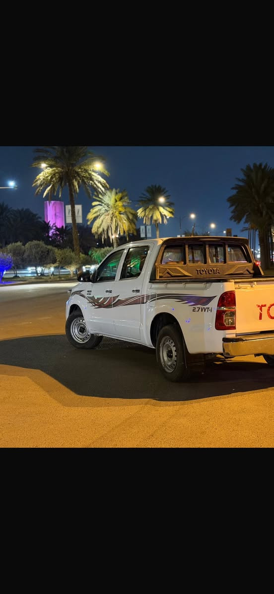 سلام عليكم
بيكم فاونزه ٢٠١٤
السياره نضيفه وخير من الله
بيها مكنات بارد وصبغ بل بنيد على كد شبر 
ماشيه ٤٦٠كيلو 
تبريد مكينه كير مكفولات برغي واحد ممفتوح بيها 
مكان السياره بغداد 
رقم التليفون ***********
