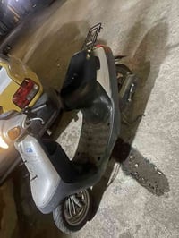 بطه للبيع 2003كامله دراجه مال حاويه سعر٤٥٠ تواصل 07759031153