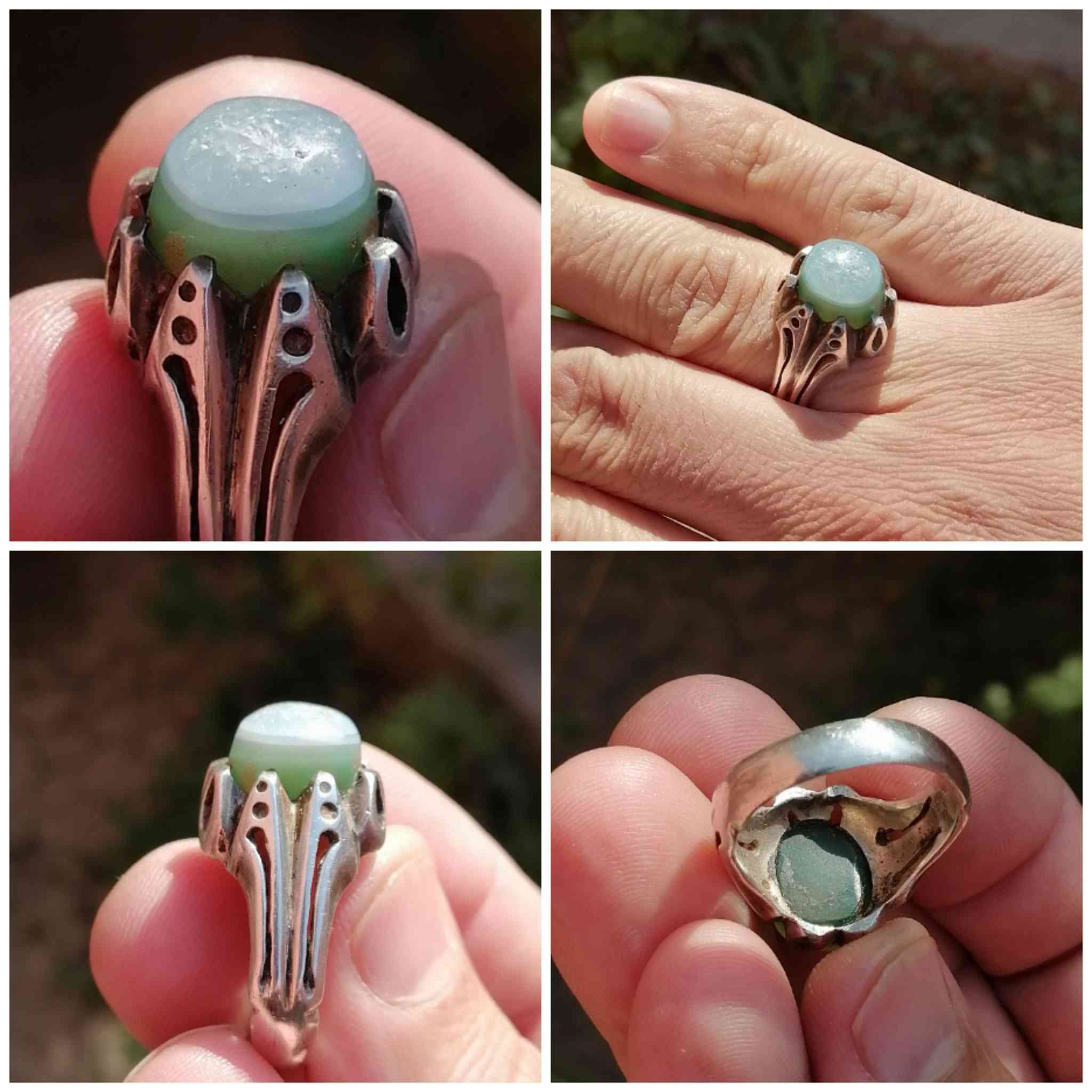 فوائد الجزع اليماني 
قال الامام علي ع كان في يد رسول الله ص خاتم من الجزع اليماني فاعطاه لي وقال ياعلي تختم بالجزع اليماني فانه يطرد مردة الجن والشياطين اما علمت ياعلي ان الصلاة في الجزع عن سبعون صلاة 
هذه الجوهرة  مفيدة في التأريض وتحقيق التوازن ، كما أنها تعمل أيضًا بشكل جيد كحجر واقي. في حين أن الارتباطات بهذا الحجر قد تغيرت بمرور الوقت ، إلا أن معناه يظل كما هو. الجزع هو الحجر الذي يقدم لحامله اهتزازات قوية للغاية من الحماية وقوة الإرادة والتركيز والقوة. ماهي فوائد حجر الجزع اليماني؟
الـجــزع.. وهو نوع من أنواع العقيق إلا أنه أقوى أنواعه روحانيا فمن يحمله ويعمل له السحر بكثرة فهذا الحجر يرد السحر على الساحر وهذا الحجر يرد كيد مردة الشياطين وفيه روايات واحاديث عن رسول الله ص كثيره والفائدة من الله سبحانه وتعالى هذه الاحجار اسباب ومسببات اخوتي الطيبين


**إذا كنت صاحب هذا الإعلان وتريد حذفه لأي سبب، رجاءا أرسل رسالة إلى الدعم الفني**