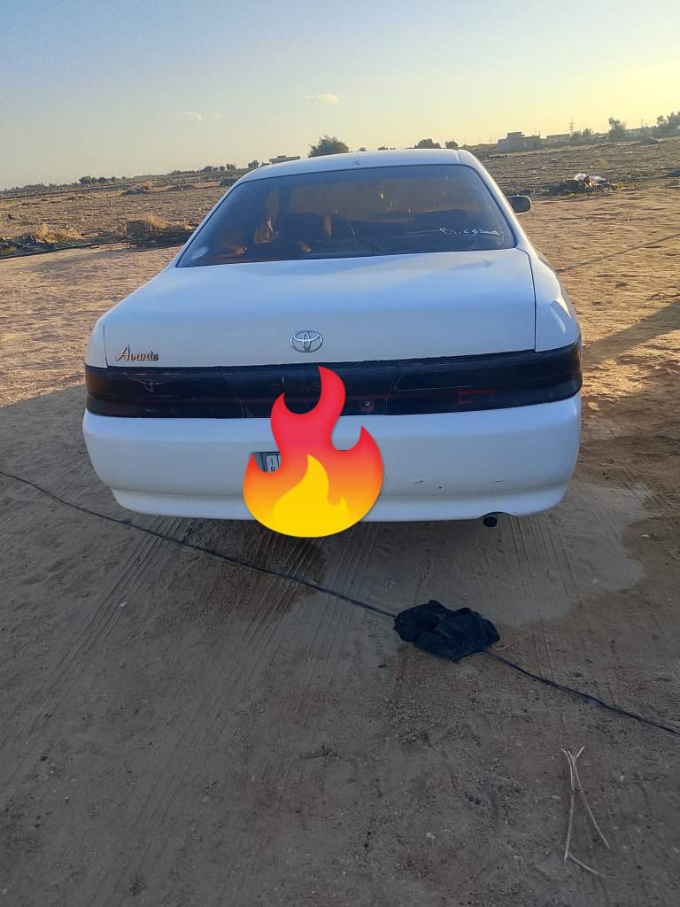 تيوتا شيزر موديل 1993 مكفوله من الكص ونقل جثه تبريد تدفئه شغال كهربائيات شغاله سياره ماتصرف عليها ربع مكينه وكير بلاد مكان سياره نجف *********** السعر 55 وبيها مجال
