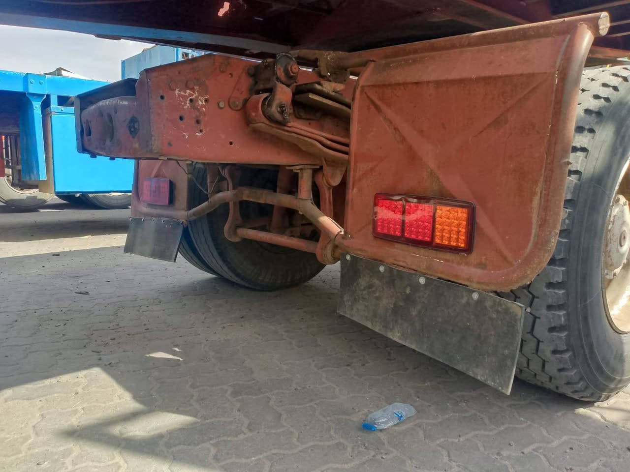 لللبيع البي موديل موديل ٨٧ مكينه ٤٤ كير ١٩٠ تخم تاير شاصي مضروب باج بلادي رقم الانبار  سنويه تصقط شهر ٧ /٢٠٢٦ الاتصال *********** بغداد, العراق
