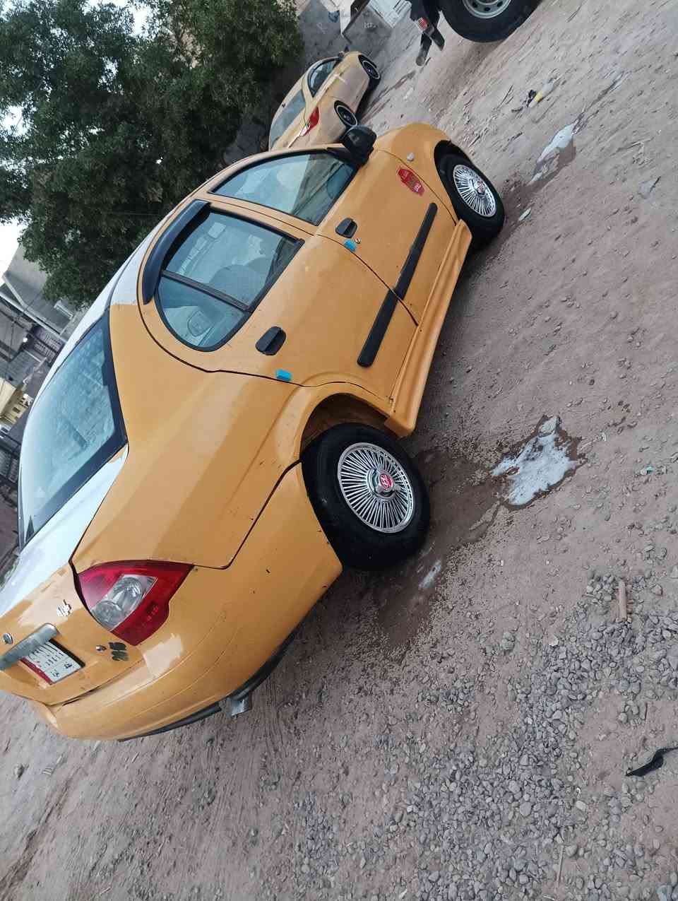 السلام عليكم شباب سياره طيبه للبيع موديل 2015كهربايات كله شغال تخم تاير جديد رقم بغداد راعيه موجود تحويل مباشر هيه وغرامات مصفره سنويه ال28غرفته جديده كير مكينه شرط الكفاله سنويه مشروع وطني اقره المنشور وخابرني مستعجل على البيعه السعر 26وبيه مجال الموشراي لا يخابر مكاني بابل مامتواجد على الفيس هذا رقمي ***********
