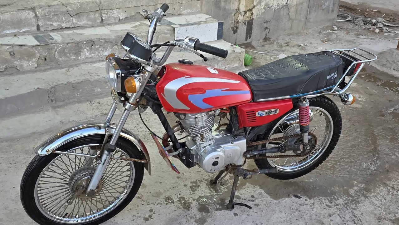 سلام عليكم بيع مستعحل  اربعه كير. نامه. موديل 2021 
اوراق اصولي. مكاتبه مكتب.  نضيفة عايزه باتري بس شغاله.
550 بيه مجال
*********** مكاني نجف شارع المطار.   
بس الشراي يتصل ويدلل. بيع مستعجل
