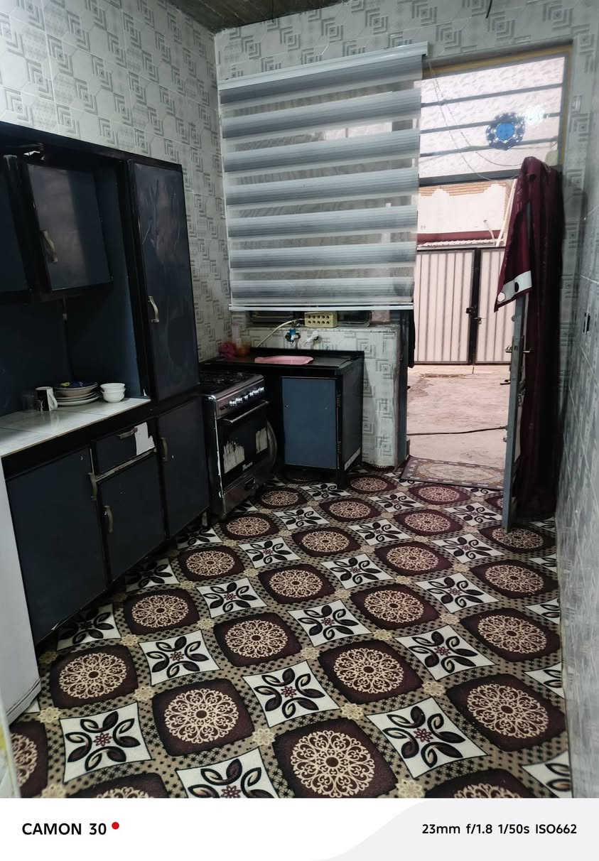 دار للبيع في حي الجزاء الحله خلف مستشفى الحياه مساحه 110 طاب زراعي سند 25 سعره 90 وبي مجال***********
