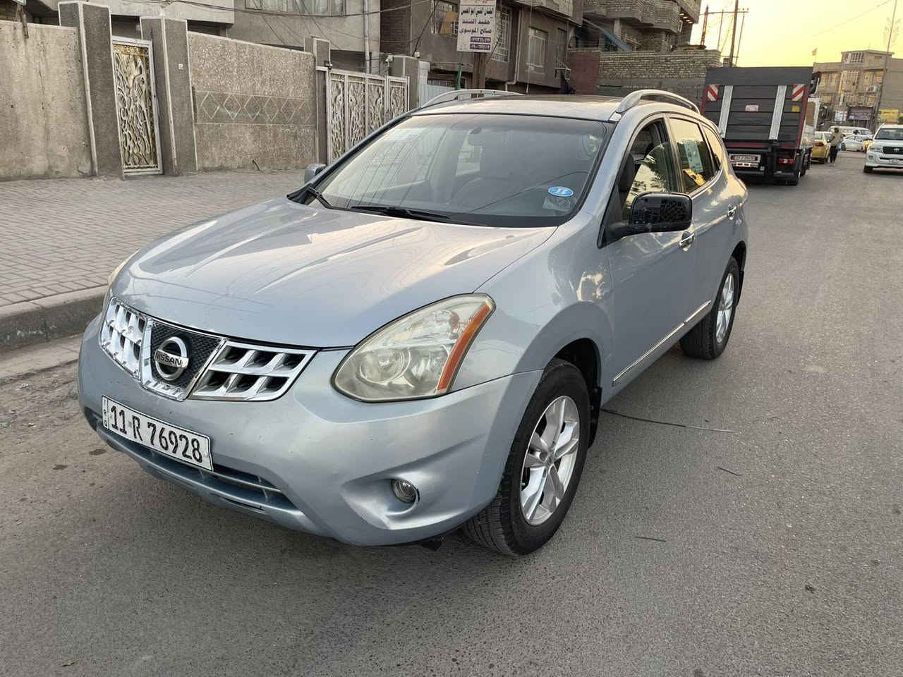 السلام عليكم نيسان روج 2013 مكفوله من الصبغ عده الجاملغ الأمامي مكينه 2400 دوش كير ومكينه لاصرف ولا بخار صدر تايرات تبريد كله جديد مواصفات فتحه تحكم جهتين حاكيه كشن كهرباء مري كهرباء يدات نيكل شاشه كامره دواره حساسات صندوك بصمه السياره جاهزه من كلشي مكانها بغداد السعر 79 وبيها مجال ***********
