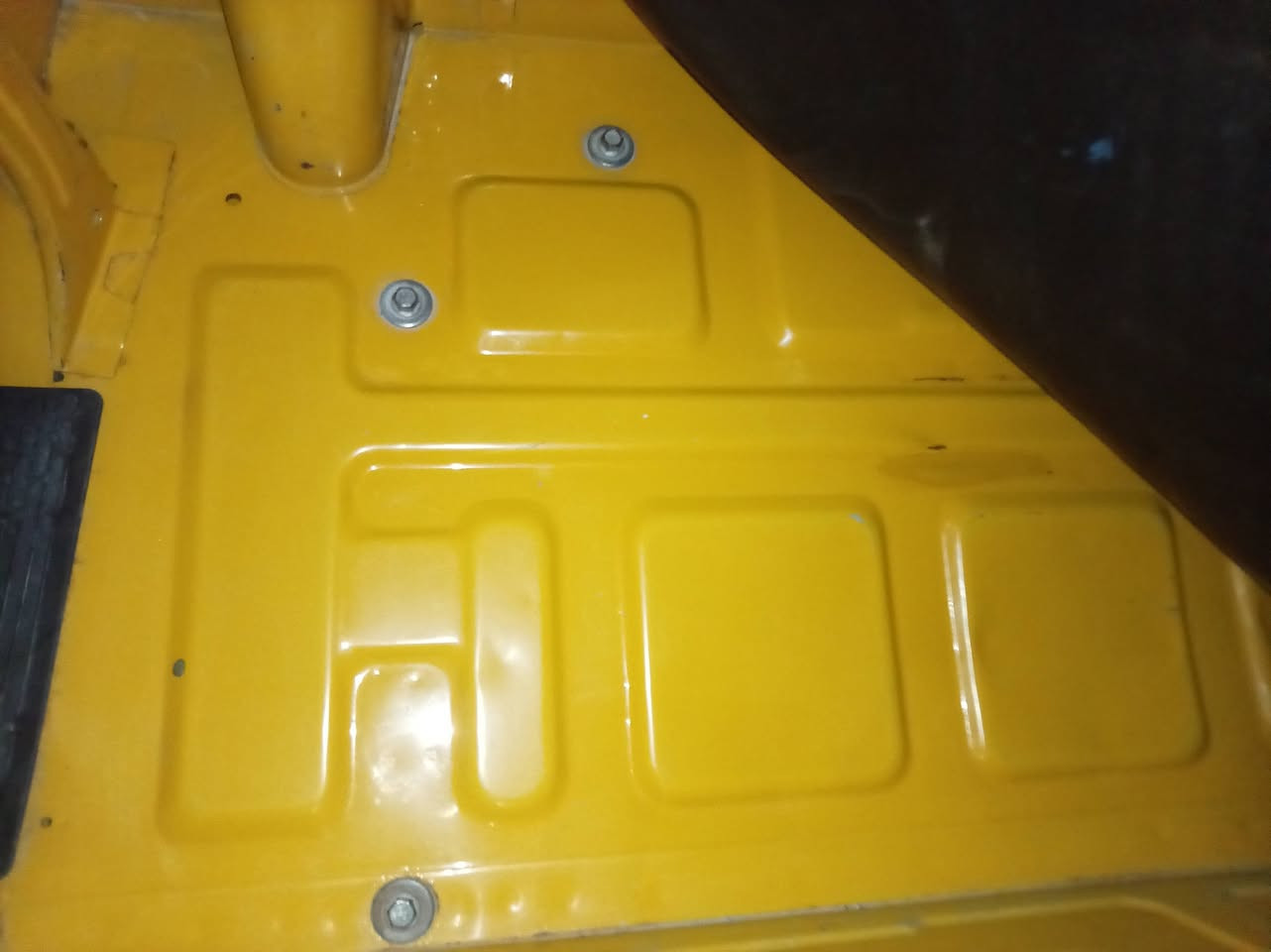 تكتك 21 لونين تكتك تخبل بيها بس الدوس الكدام فقط تراي زيرو يخبل 8400 وبيها مجال مكينة مكفولة وكسن مكفول مدينة الصدر ***********
