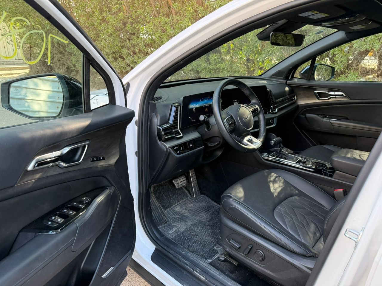 السلام عليكم سبورتج فول اكس ابرو ابرستيج2024
تبديل >جاملغ فقط 
حره بسمي بدون ارقام بيه رقم فحص مؤقت
ماشيه> 8 ميل فقط 
مواصفات >كشنات تتفئه تبريد + كشنات خزن+ 2كشنات كهرباء ⚡️ + شاحن لاسلكيه + نضام ترحيب + تشغيل عن بعد + 5 كامرات+ كامرات محيطيه + بنرامه + حساسات امامي خلفي + صندوك كهرباء ⚡️ + بعد هواي مواصفات ما ذاكرهن >
السعر (190) بيهة مجال قليل
العنوان بغداد الزعفرانيه
الاتصال ***********
