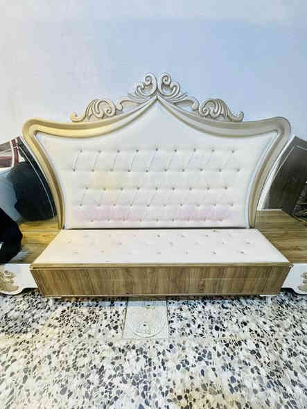 غرفه نوم تركي تخبل نضافه فول نضام سلايت تخبل نضيفه كلش 9قطع السعر575 عنواني النجف حي الميلاد شارع المزرعه سيد علي***********
