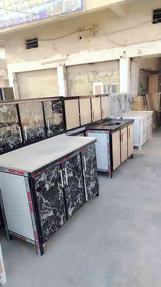 سلام عليكم وصول وجبه جديده في مزاد لأخوين العنوان المفرق الطرق والجسور مقابيل العزات بن تجه رايح عليه المفرق السعر اب 325 وبي مجال الاستفسار *********** كونترات جديد مترين والسنك مترا و30 يتوفر الالوان
